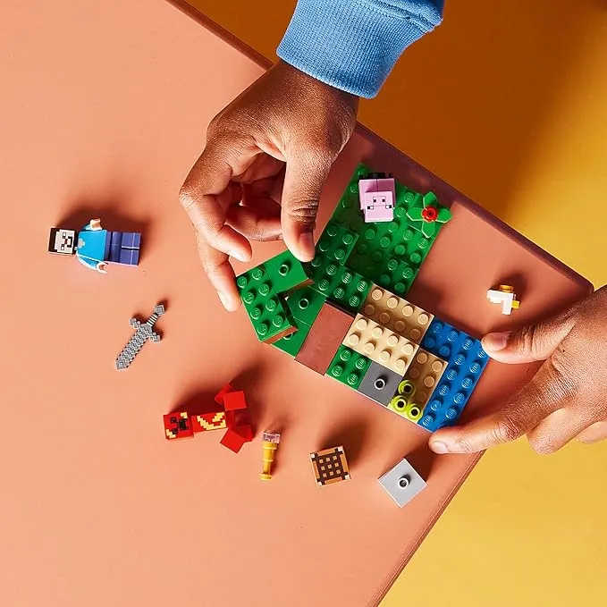 LEGO Minecraft The Creeper Ambush-2_webp