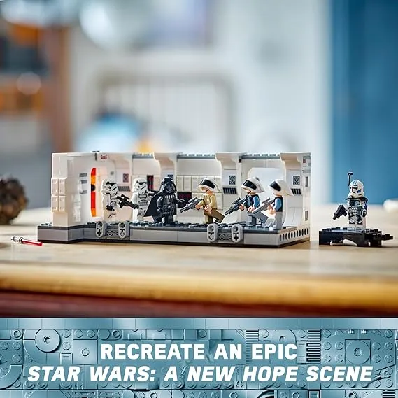 LEGO Star Wars A New Hope Boarding The Tantive IV-4_webp