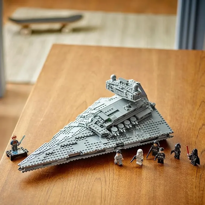 LEGO Star Wars Imperial Star Destroyer-2_webp