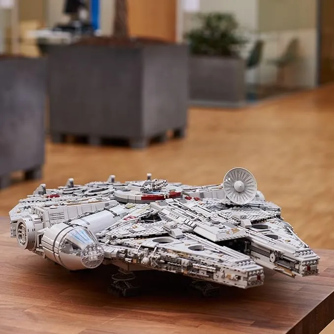 LEGO Star Wars Millennium Falcon-1_webp