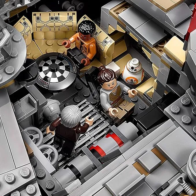 LEGO Star Wars Millennium Falcon-2_webp